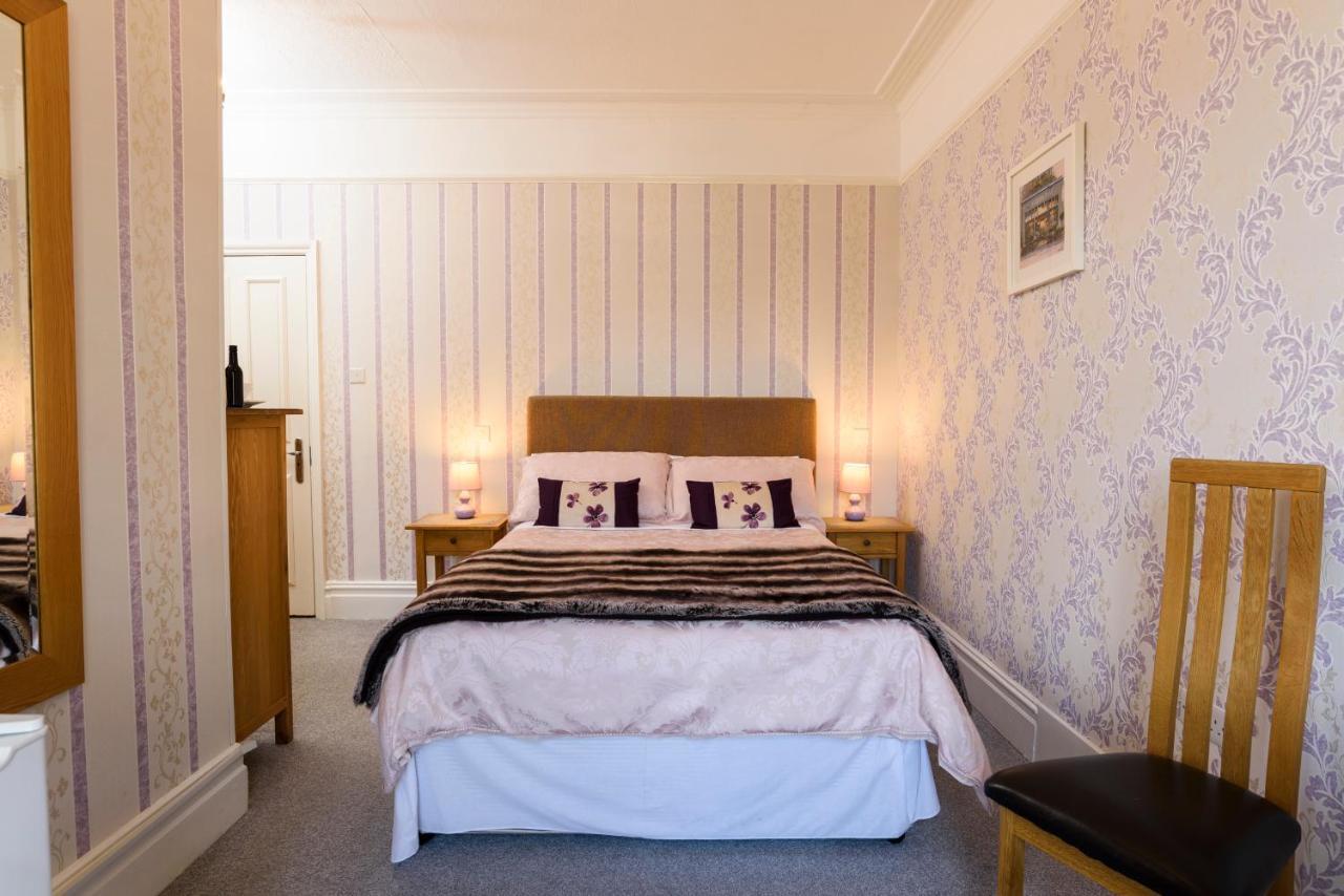 Crossroads Hotel Bournemouth Ngoại thất bức ảnh