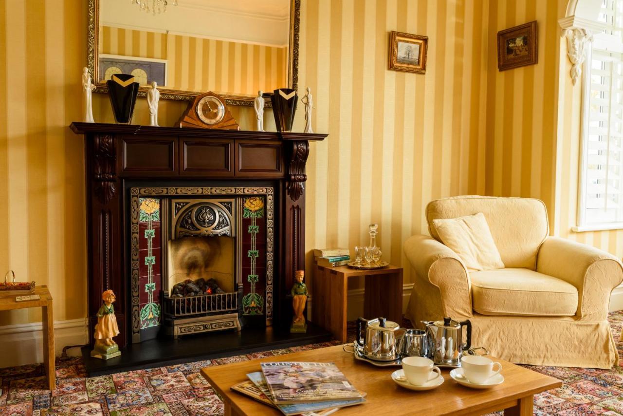 Crossroads Hotel Bournemouth Ngoại thất bức ảnh